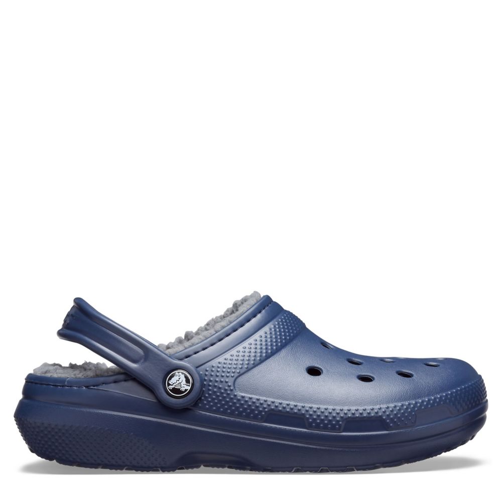 navy lined crocs