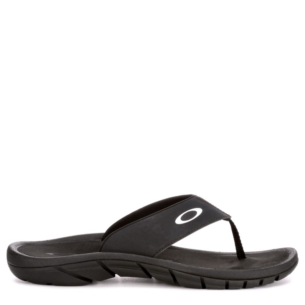 oakley sandals near me