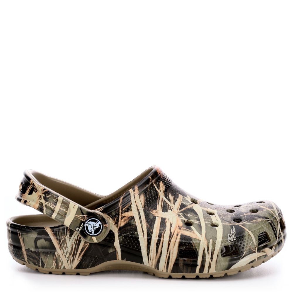 boys realtree crocs