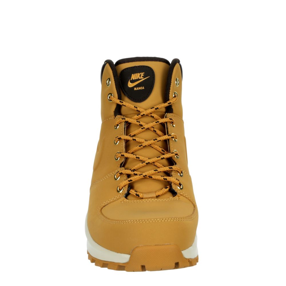 nike manoa tan