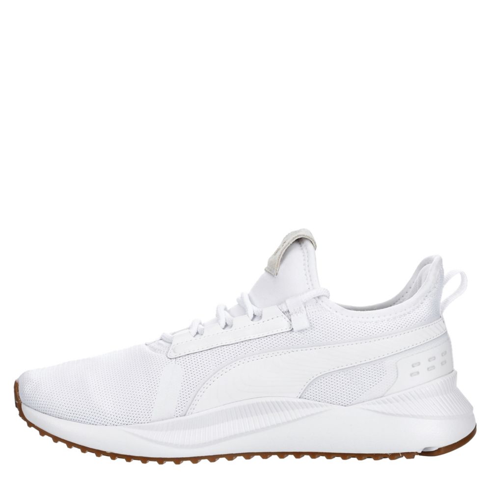 white puma sneakers men