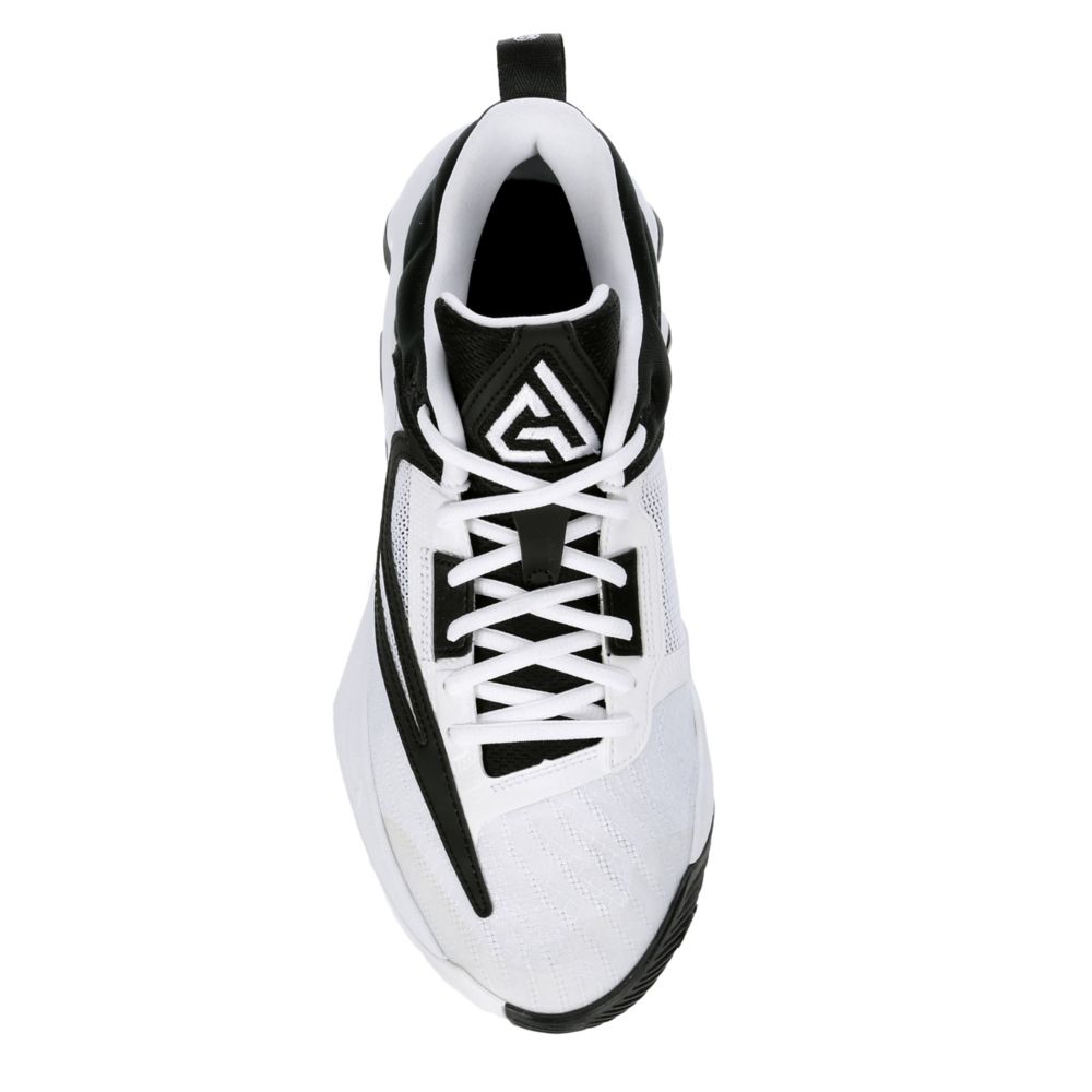 MENS GIANNIS IMMORTALITY 3 BASKETBALL SHOE