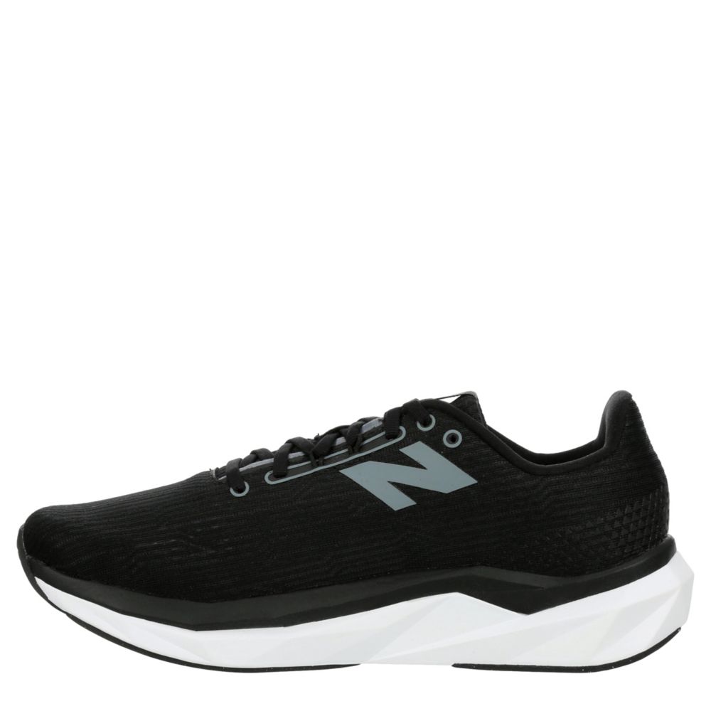 Black New Balance Mens Fuelcell Propel V5 Running Shoe