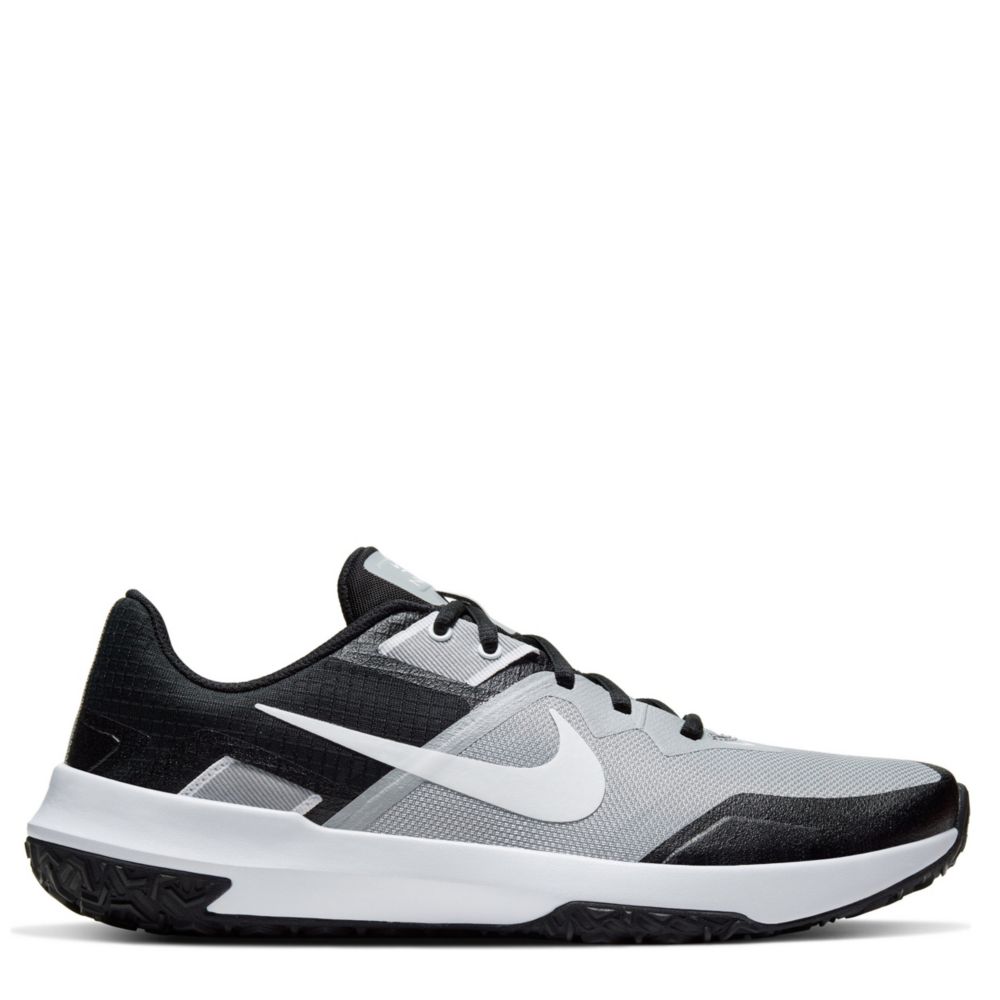 men's varsity compete training shoe