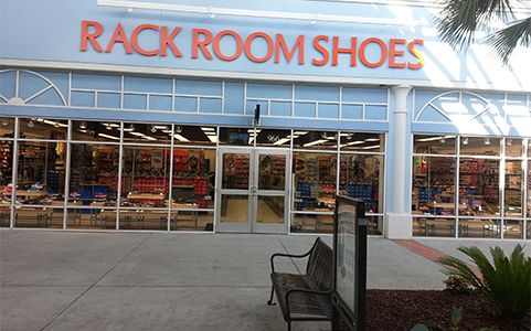 brooks shoes tanger outlet