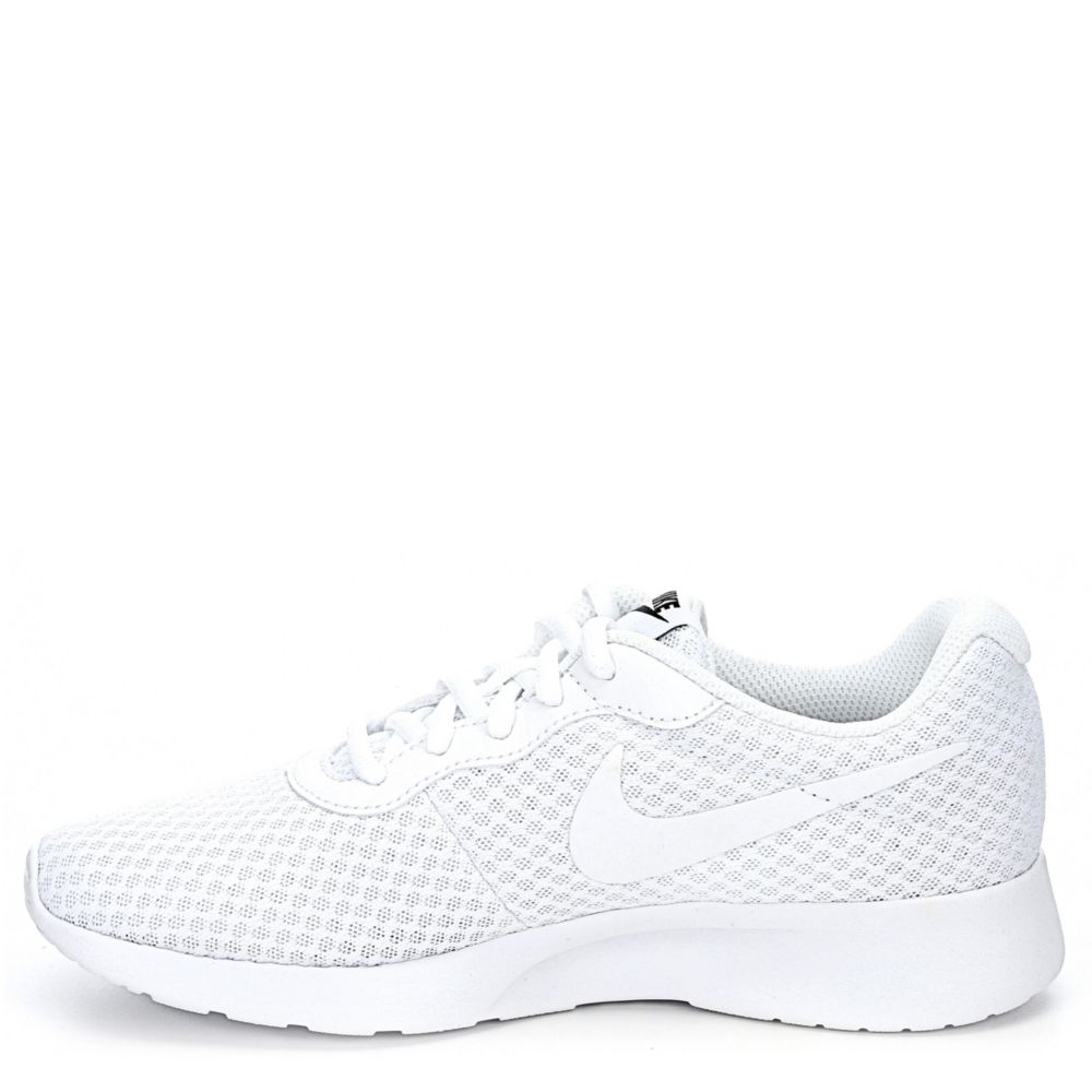 white nike shoes for ladies