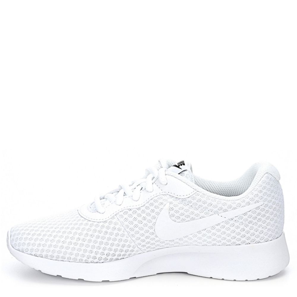 white nike trainers women