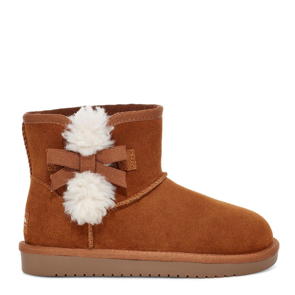 Ugg boots fluffy hot sale