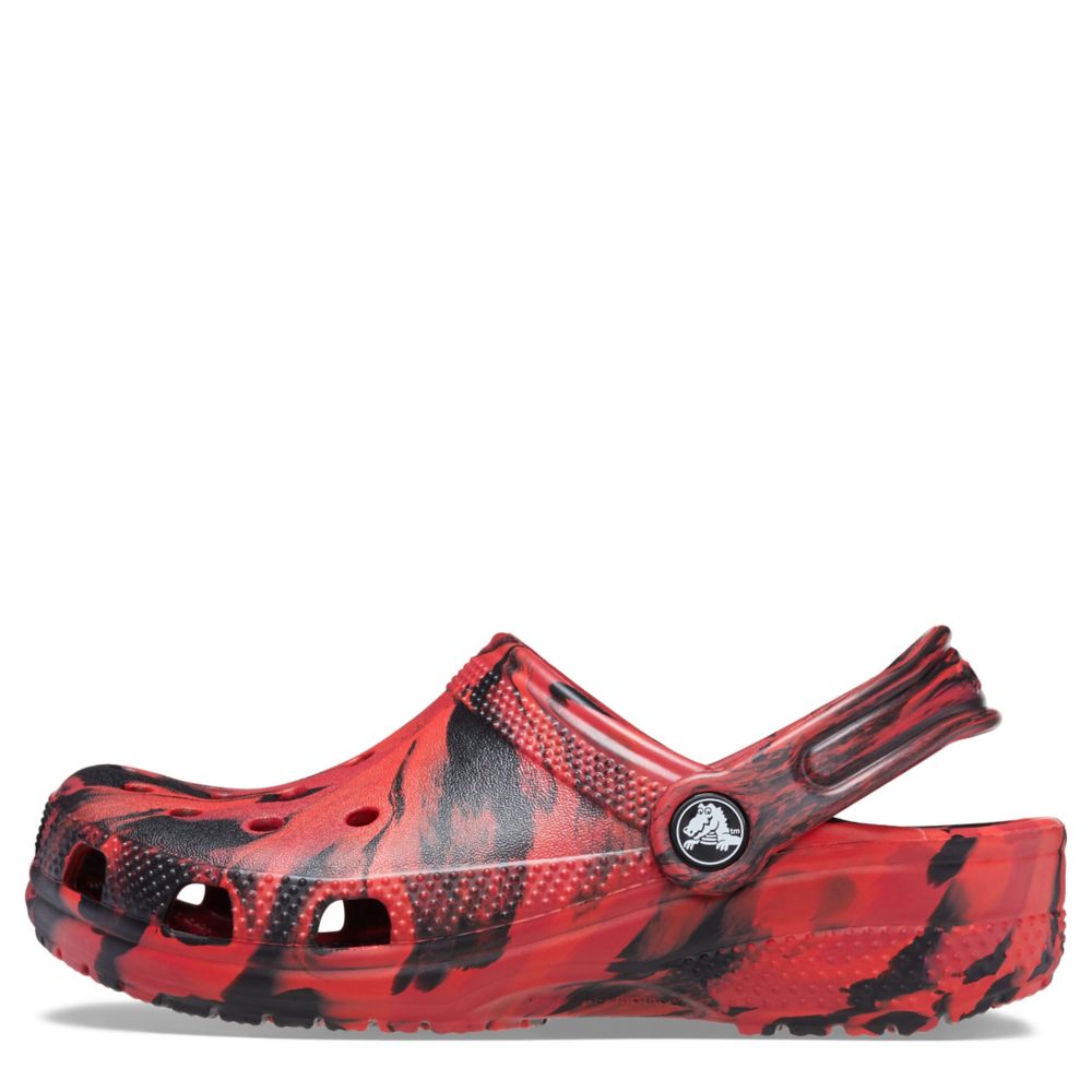 Boys red crocs best sale