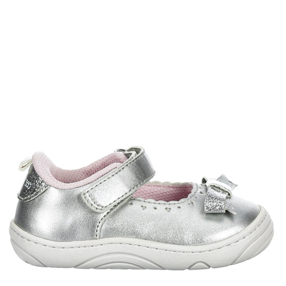 walking shoes for babies near me