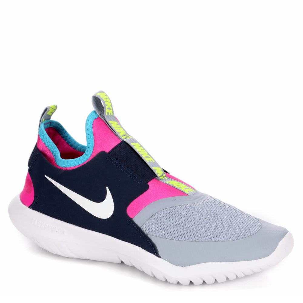 nike slip on sneakers girls