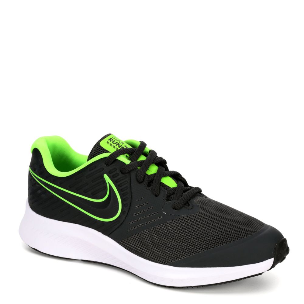 boys gray nike shoes