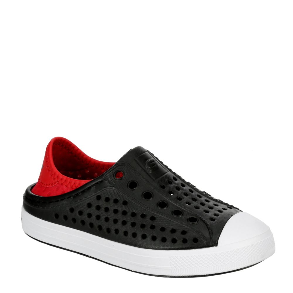 boys black skechers