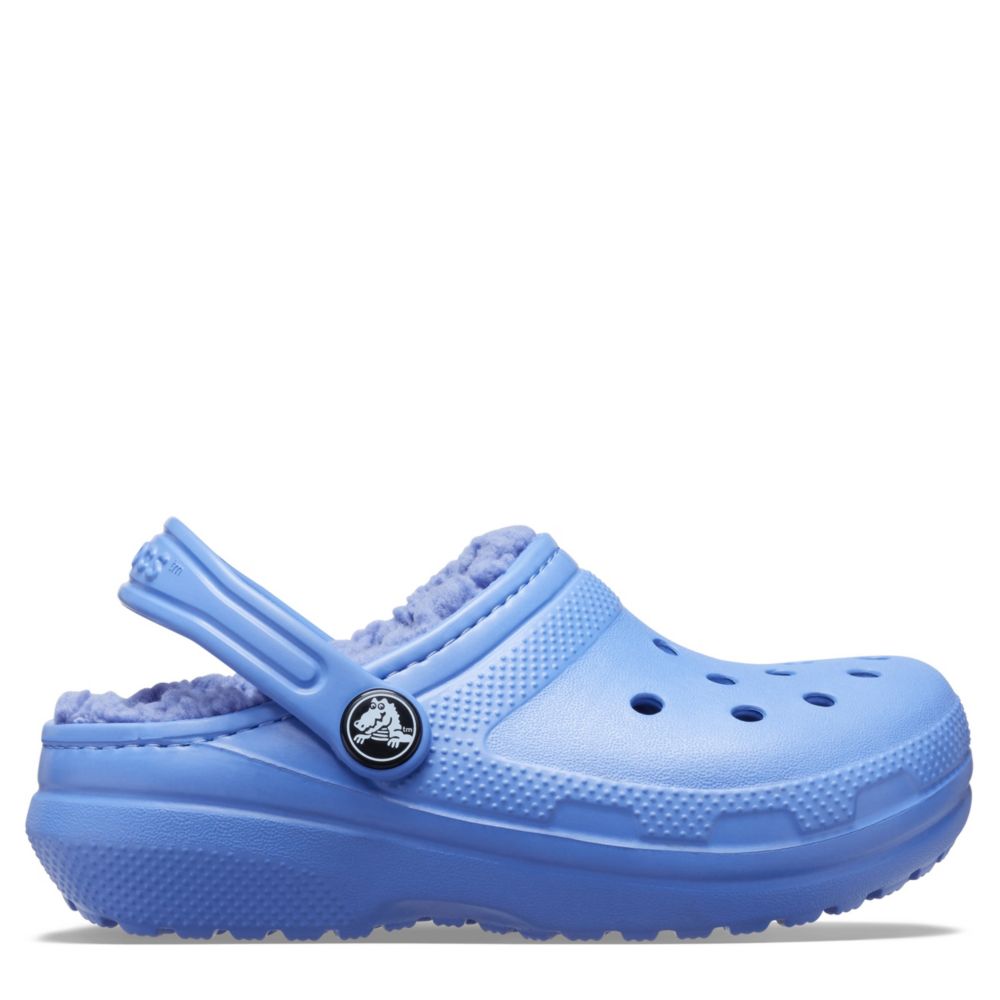 blue fuzzy crocs