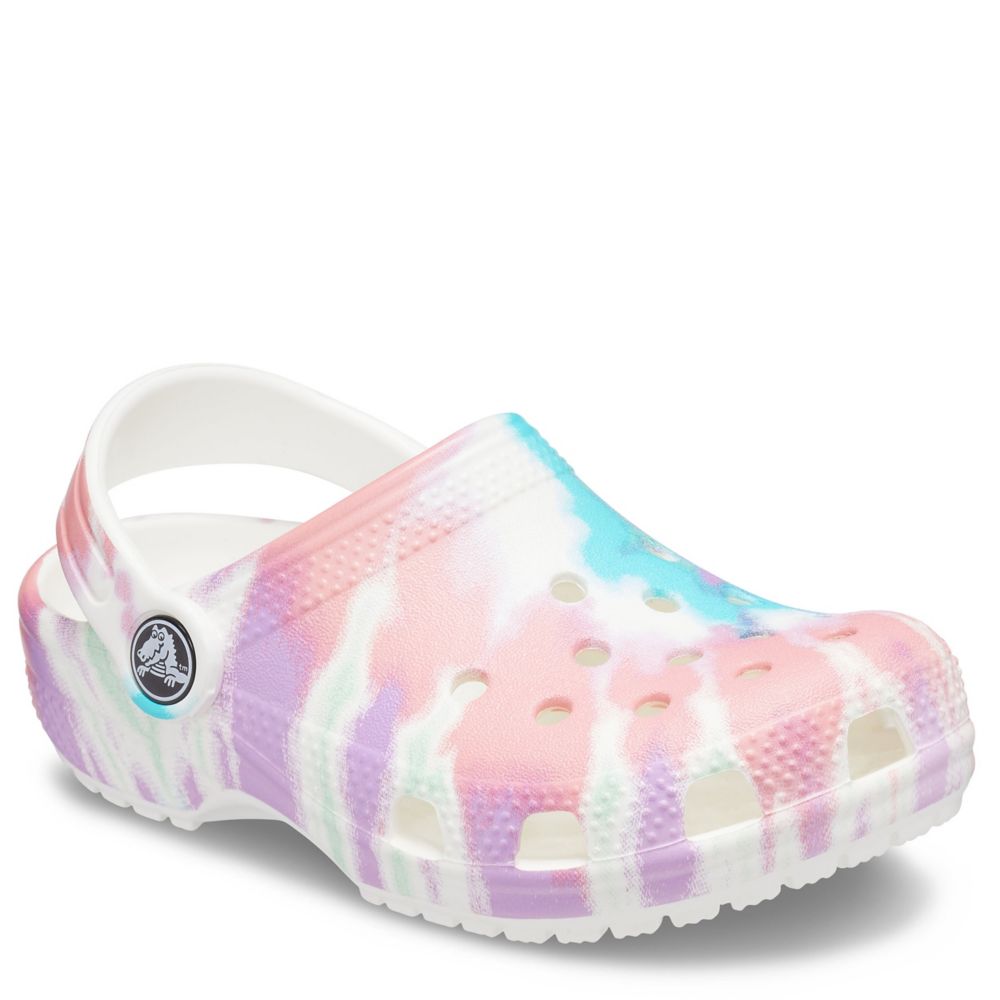 tie dye crocs rack room shoes