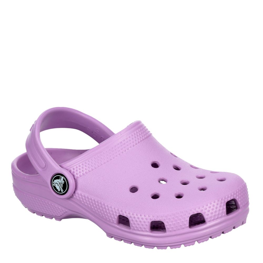 athletic crocs