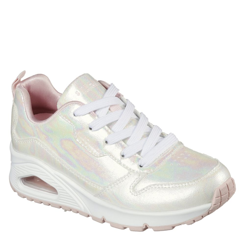 pale pink skechers