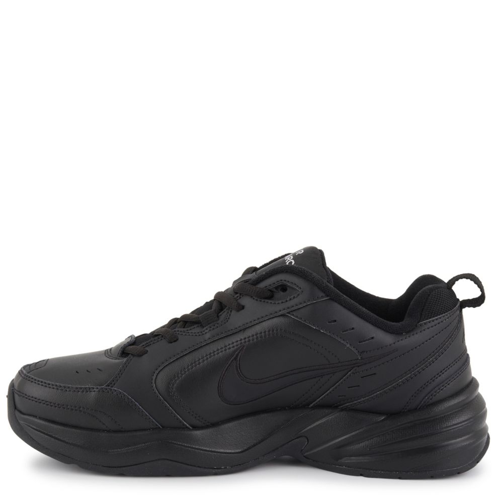 Nike janitor outlet shoes