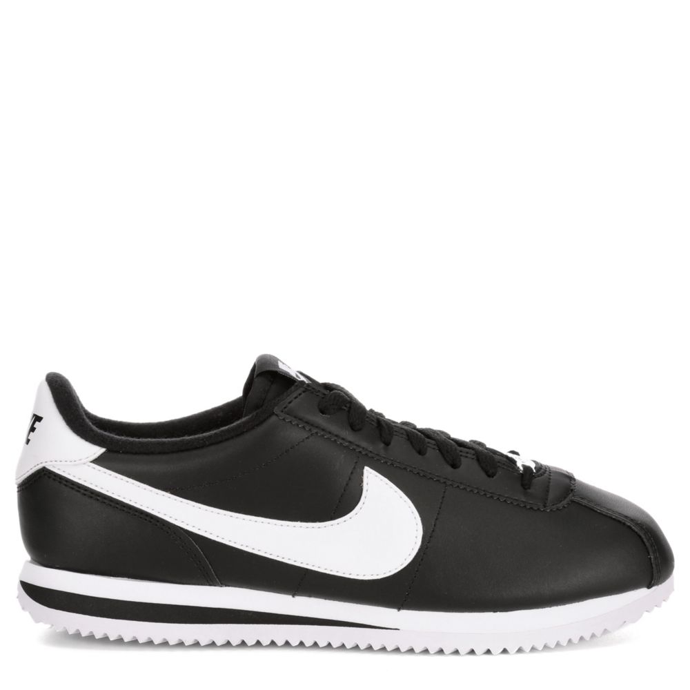 black nike cortez shoes