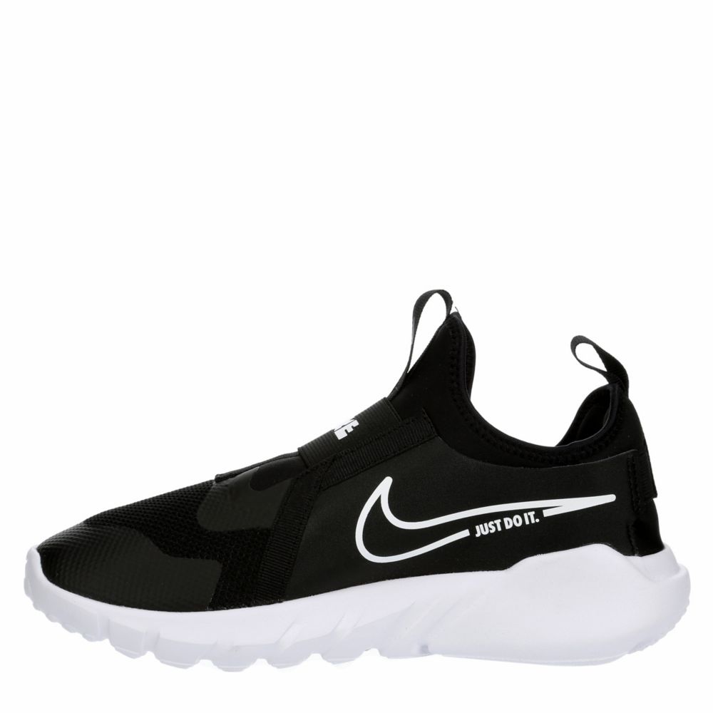 Nike slip on sneakers boys best sale