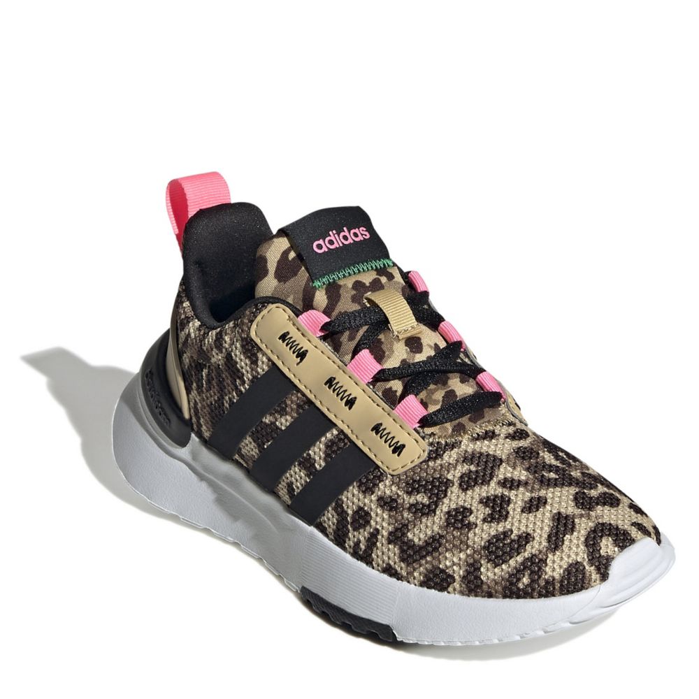 maravilloso Derritiendo Centro de la ciudad Leopard Adidas Girls Racer Tr21 Sneaker | Kids | Rack Room Shoes