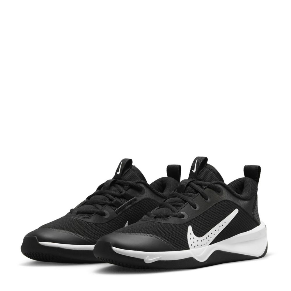 Black Nike Boys Omni Multi-court Basketball Shoe | Room Shoes