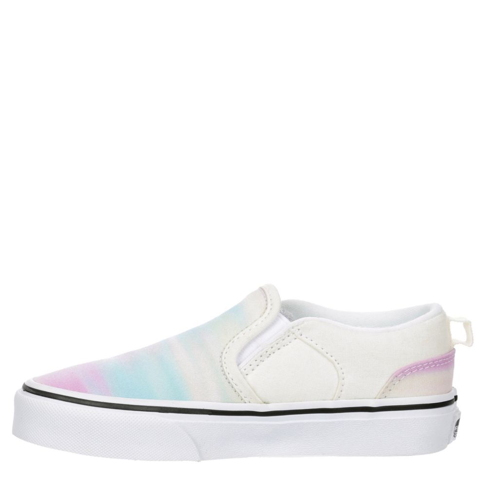 Vans shoes for girls hotsell slip on