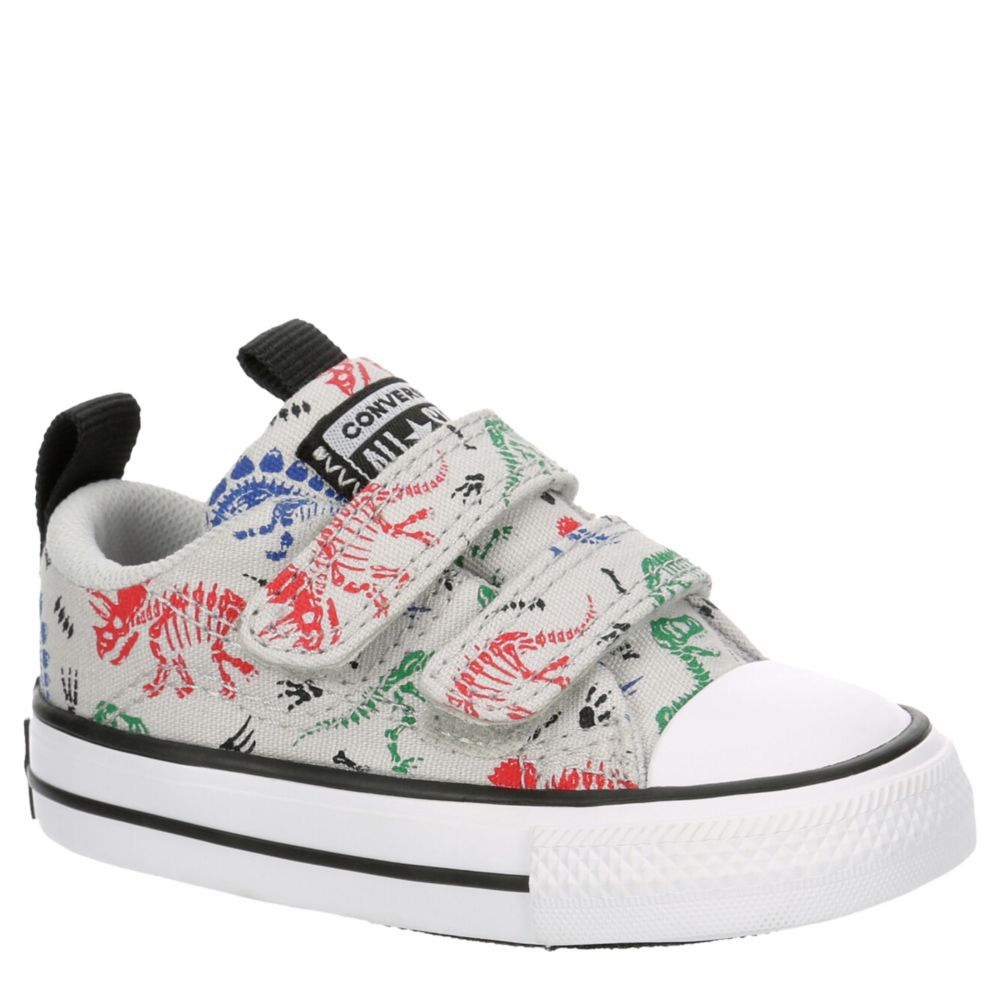 skud Såkaldte Bliver til Grey Converse Boys Infant Chuck Taylor All Star Rave 2 Sneaker | Athletic &  Sneakers | Rack Room Shoes