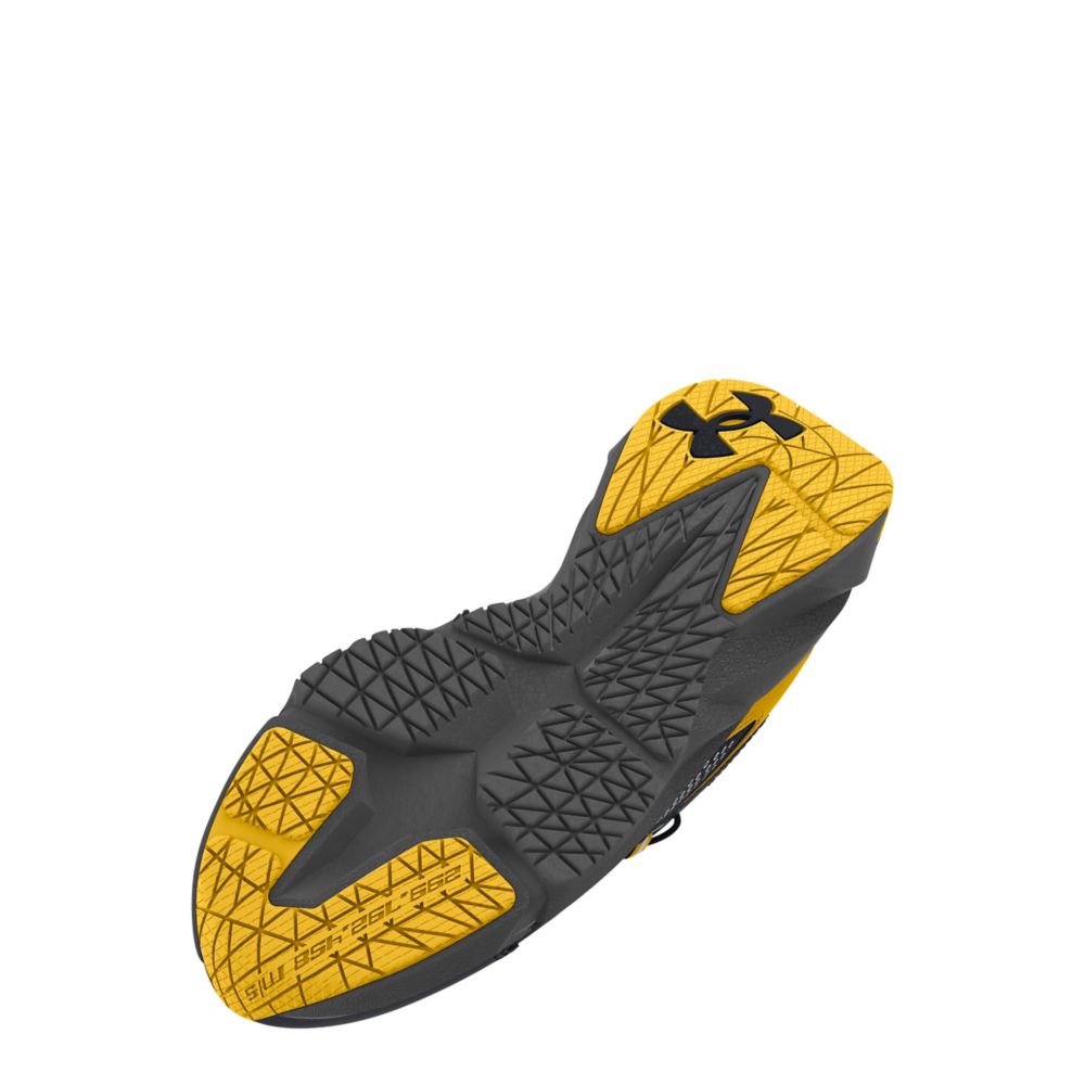 UNDER ARMOUR BOYS BIG KID SCRAMJET 6 SNEAKER - BLACK