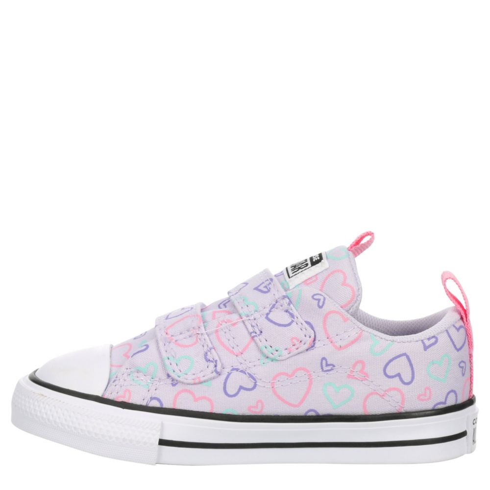 GIRLS INFANT CHUCK TAYLOR ALL STAR HEARTS SNEAKER