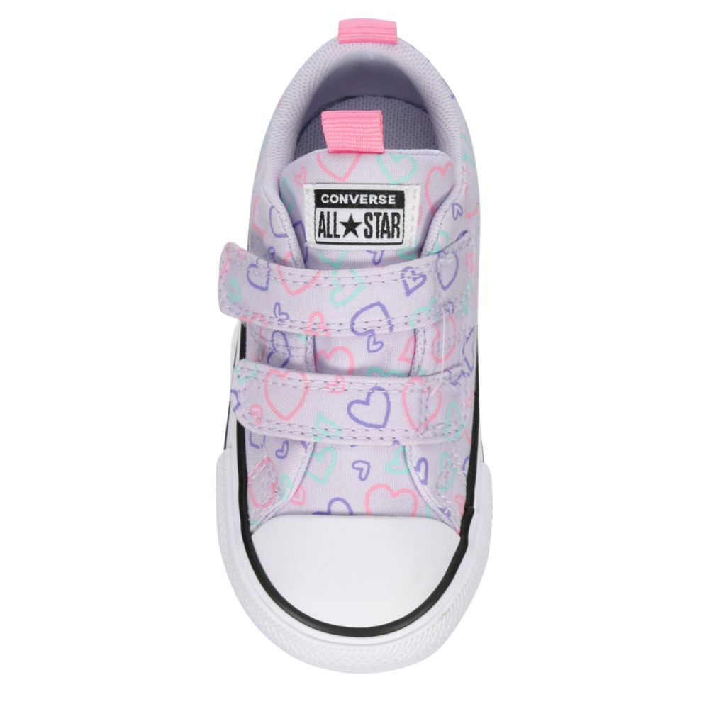 GIRLS INFANT CHUCK TAYLOR ALL STAR HEARTS SNEAKER