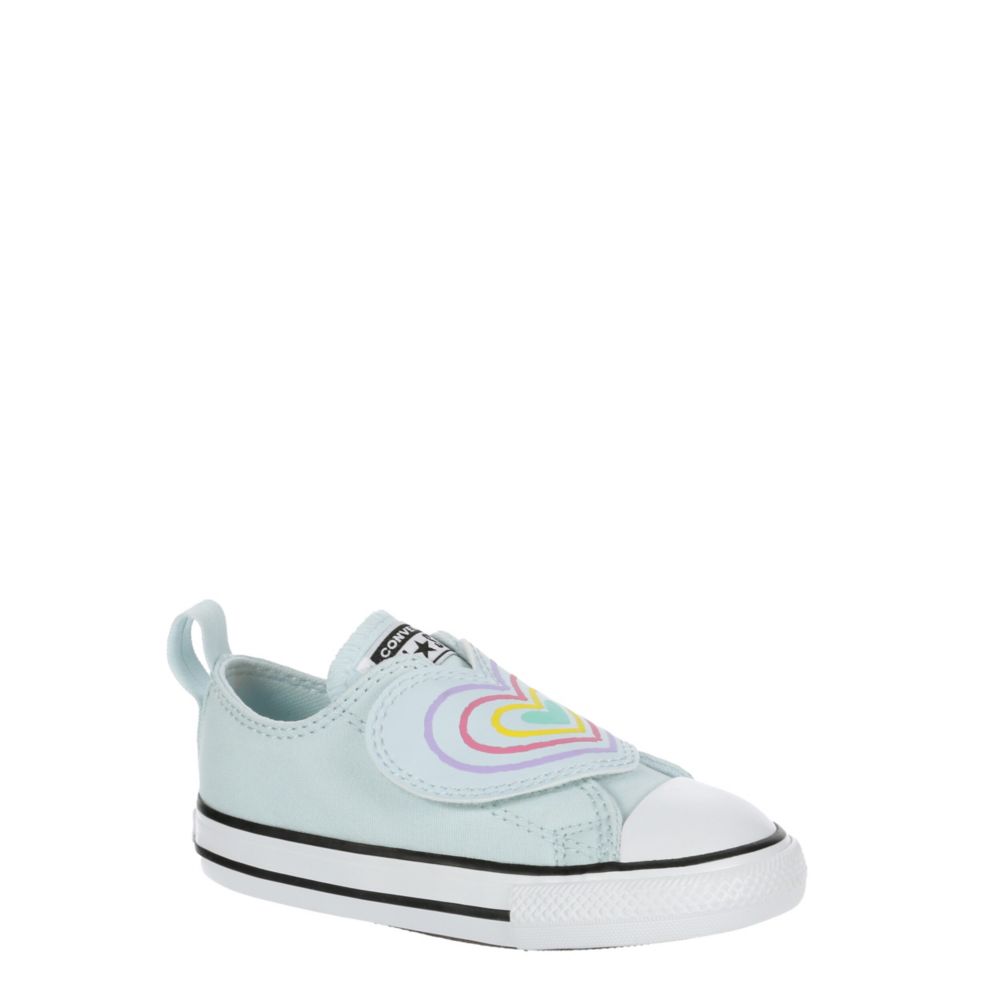 GIRLS INFANT CHUCK TAYLOR ALL STAR HEART STRAP SNEAKER