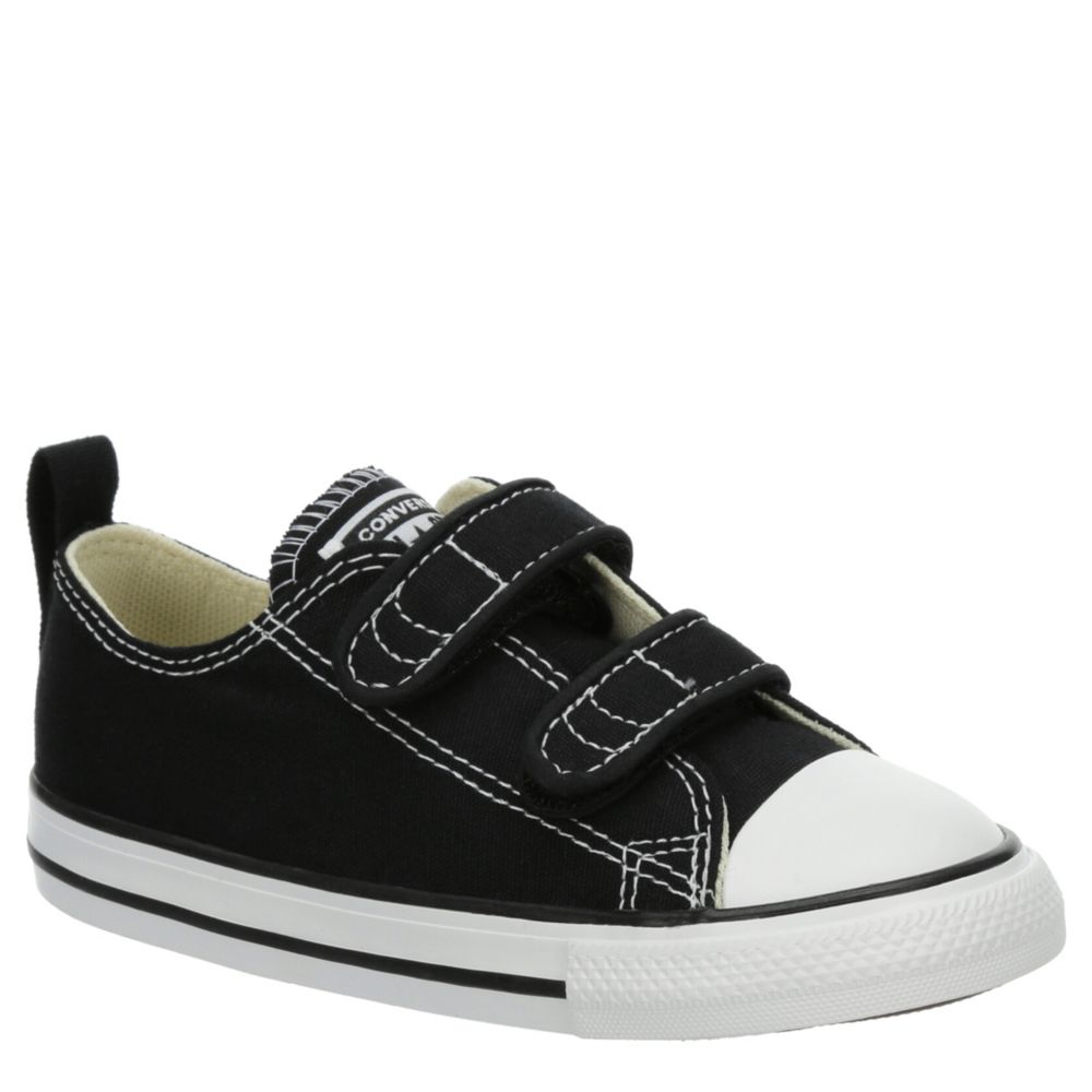 BOYS TODDLER CHUCK TAYLOR ALL STAR CLASSIC LOW SNEAKER