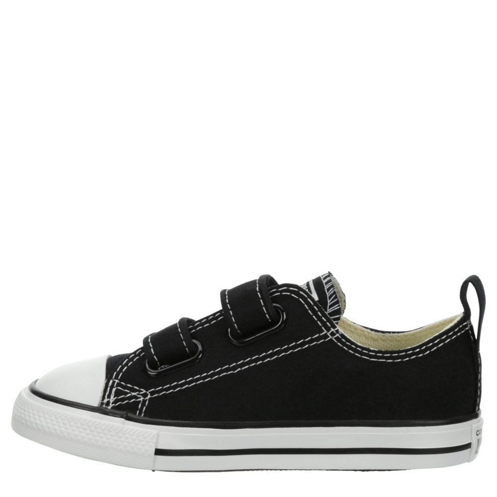 BOYS TODDLER CHUCK TAYLOR ALL STAR CLASSIC LOW SNEAKER