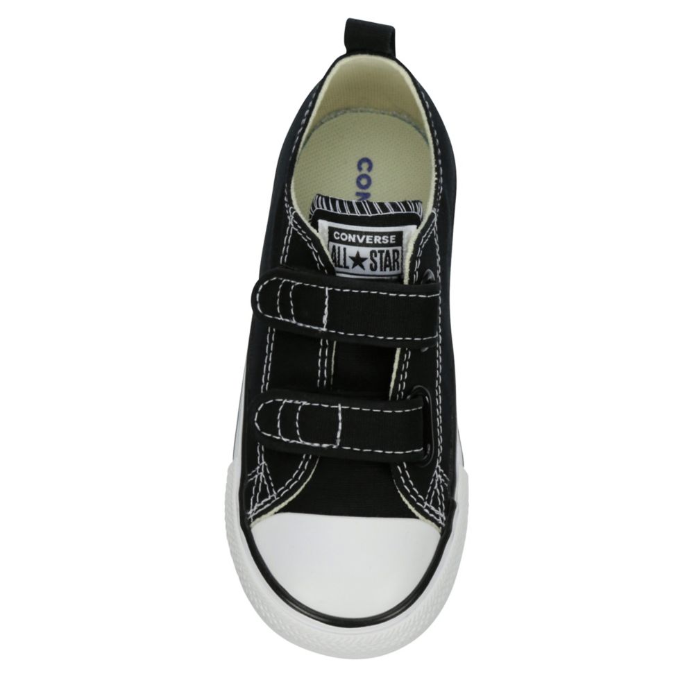 BOYS TODDLER CHUCK TAYLOR ALL STAR CLASSIC LOW SNEAKER