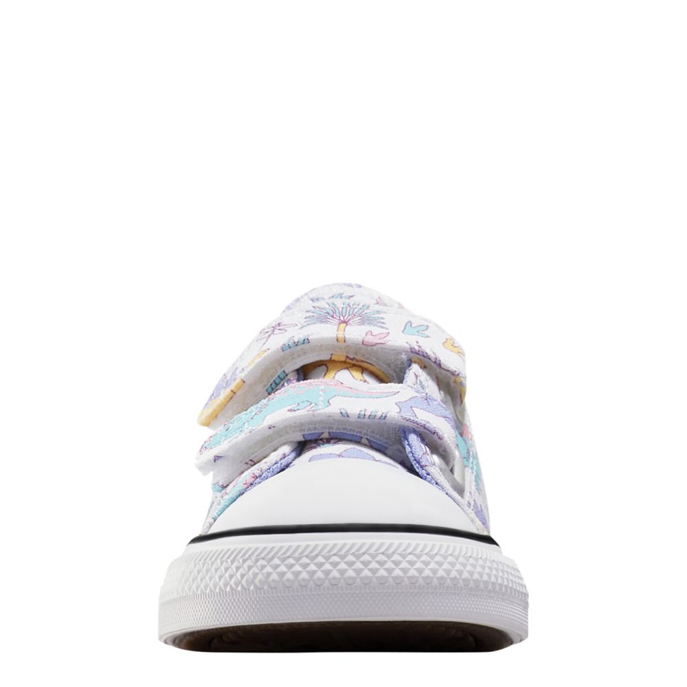 GIRLS INFANT CHUCK TAYLOR ALL STAR 2V SNEAKER