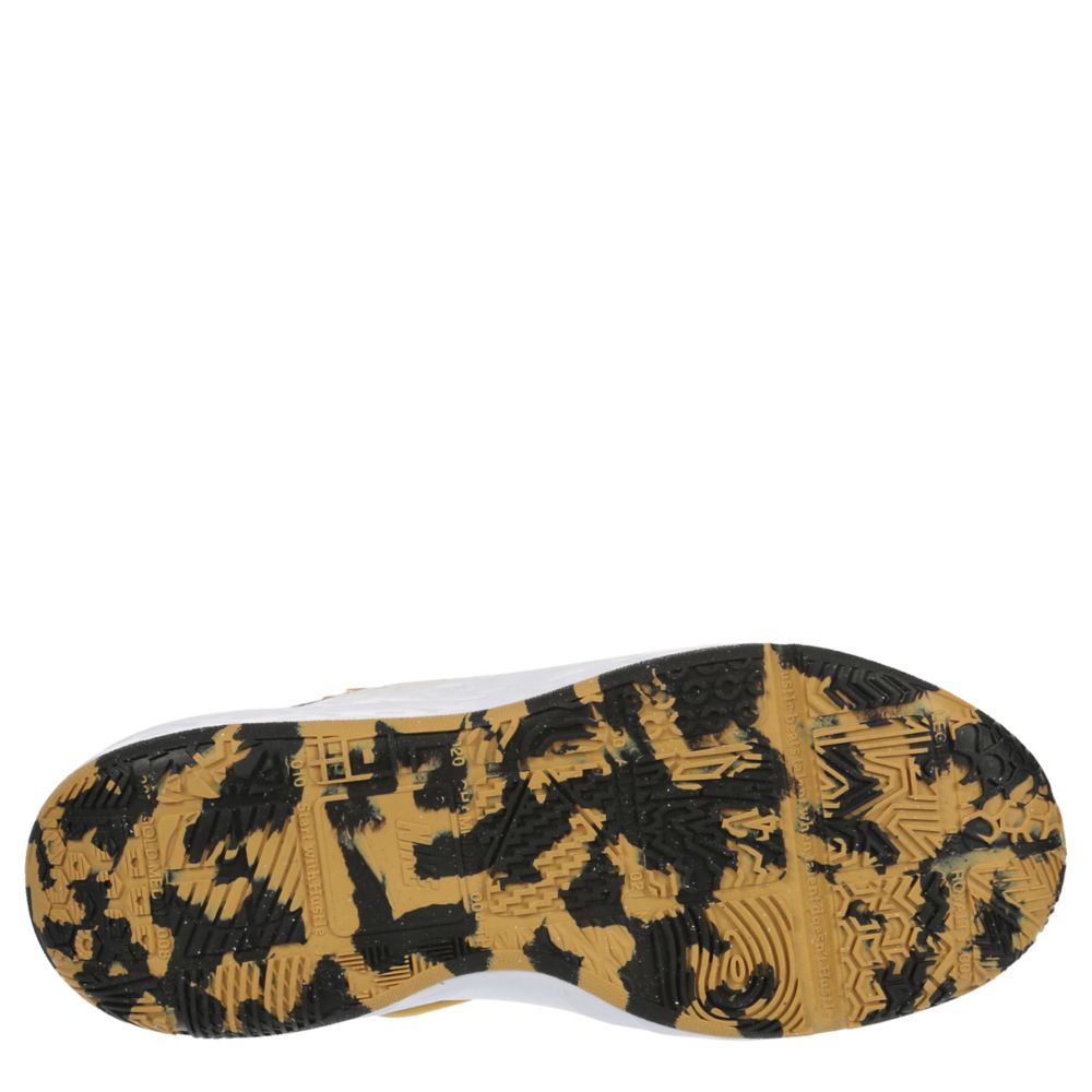 BOYS BIG KID HUSTLE D 12 BASKETBALL SHOE