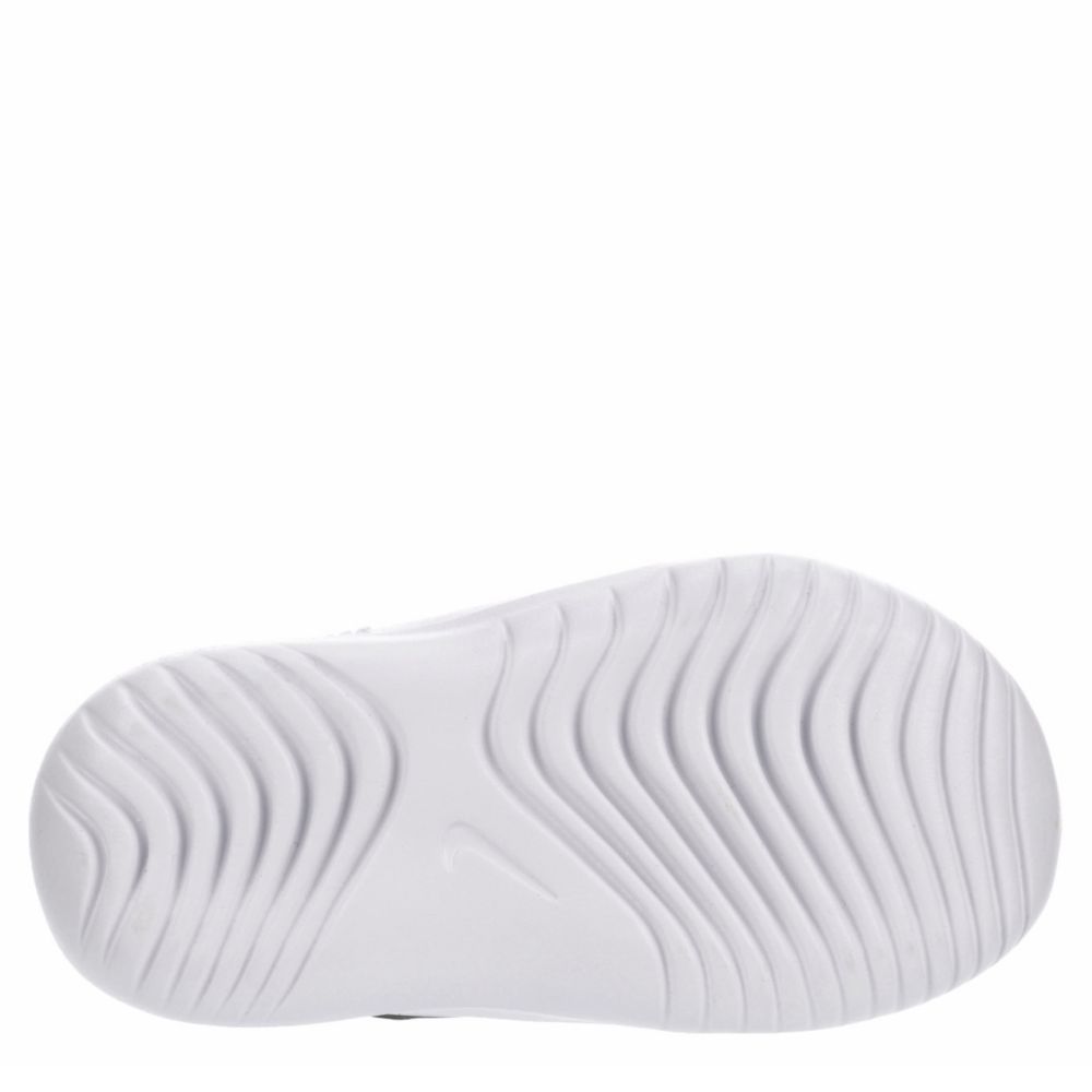girl nike slip ons