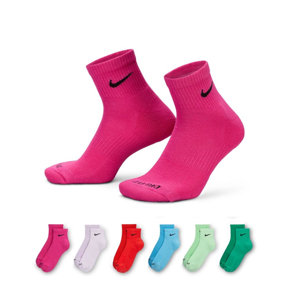 MENS LARGE QUARTER SOCKS 6 PAIRS