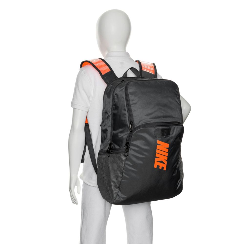 nike varsity backpack