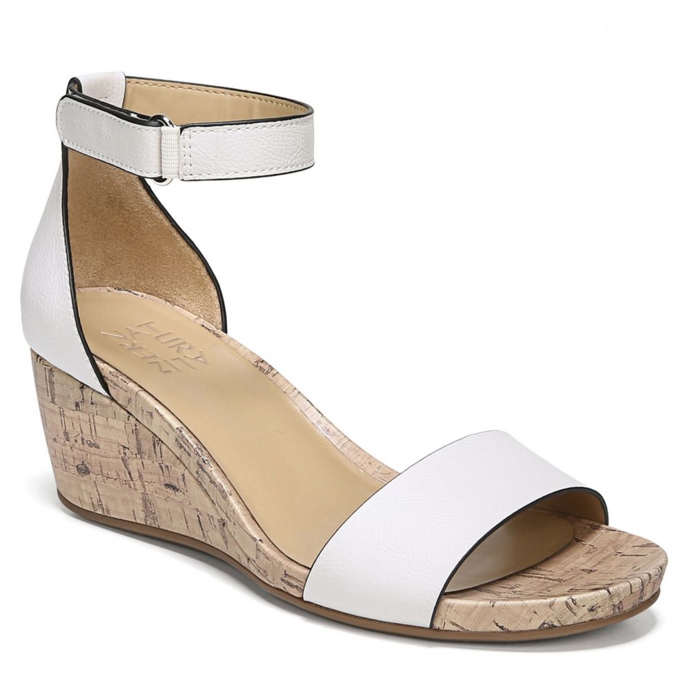 white naturalizer shoes