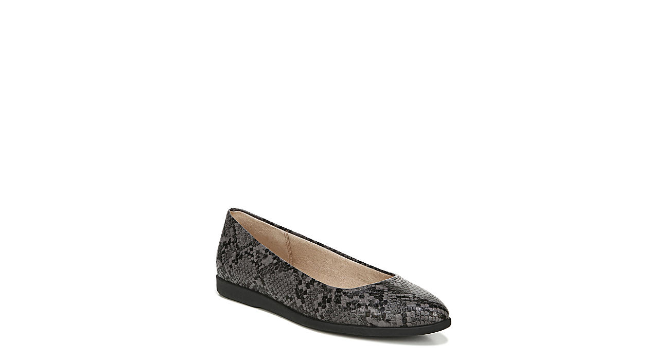 Black Lifestride Womens Amelia Flat | Womens | Off Broadway Shoes