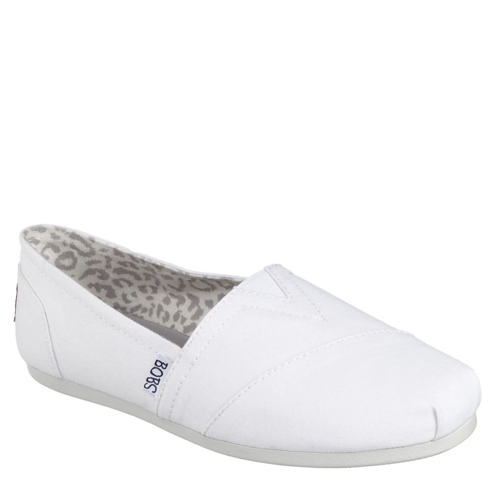 white skechers bobs