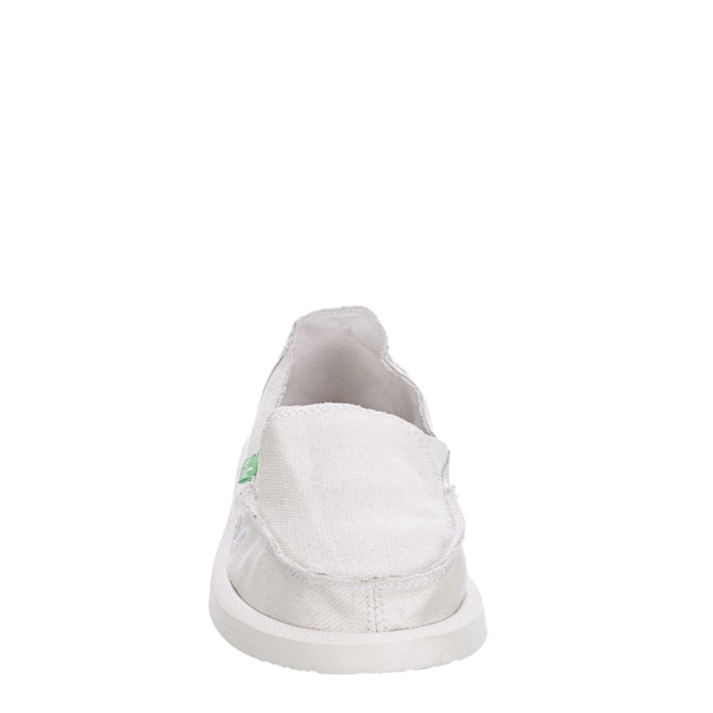 womens white sanuks