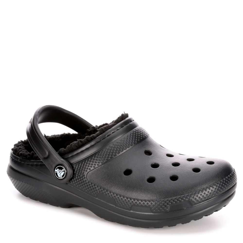 white fuzzy crocs size 6
