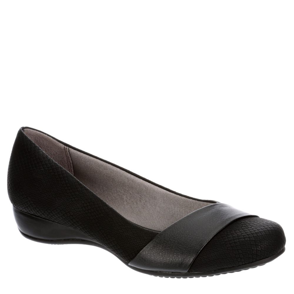 lifestride black shoes