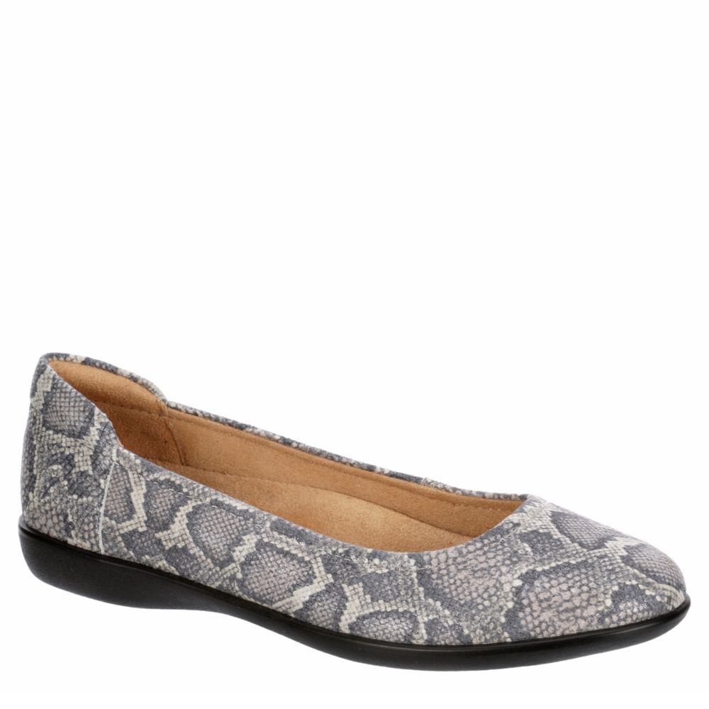 naturalizer women's flexy flat