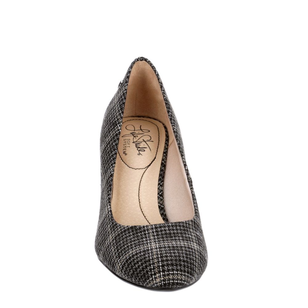 LIFESTRIDE Womens Parigi Pump - PLAID