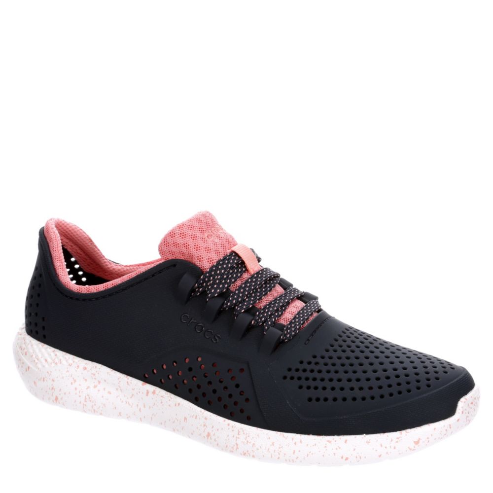 womens croc sneakers