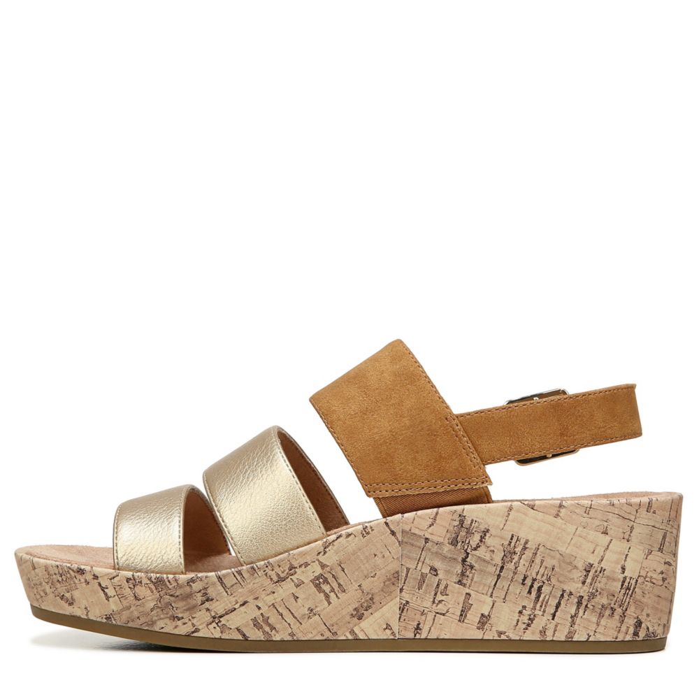 LIFESTRIDE Womens Wynonna Wedge Sandal - GOLD